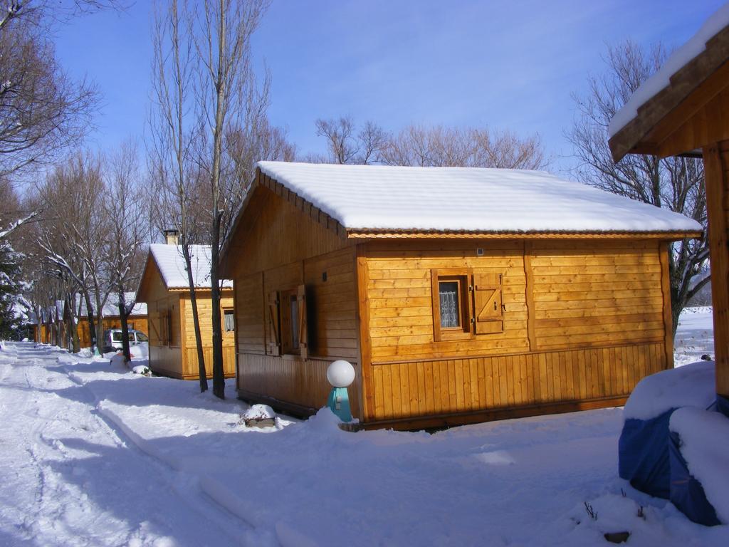 Camping La Motte Flottante La Freissinouse Extérieur photo